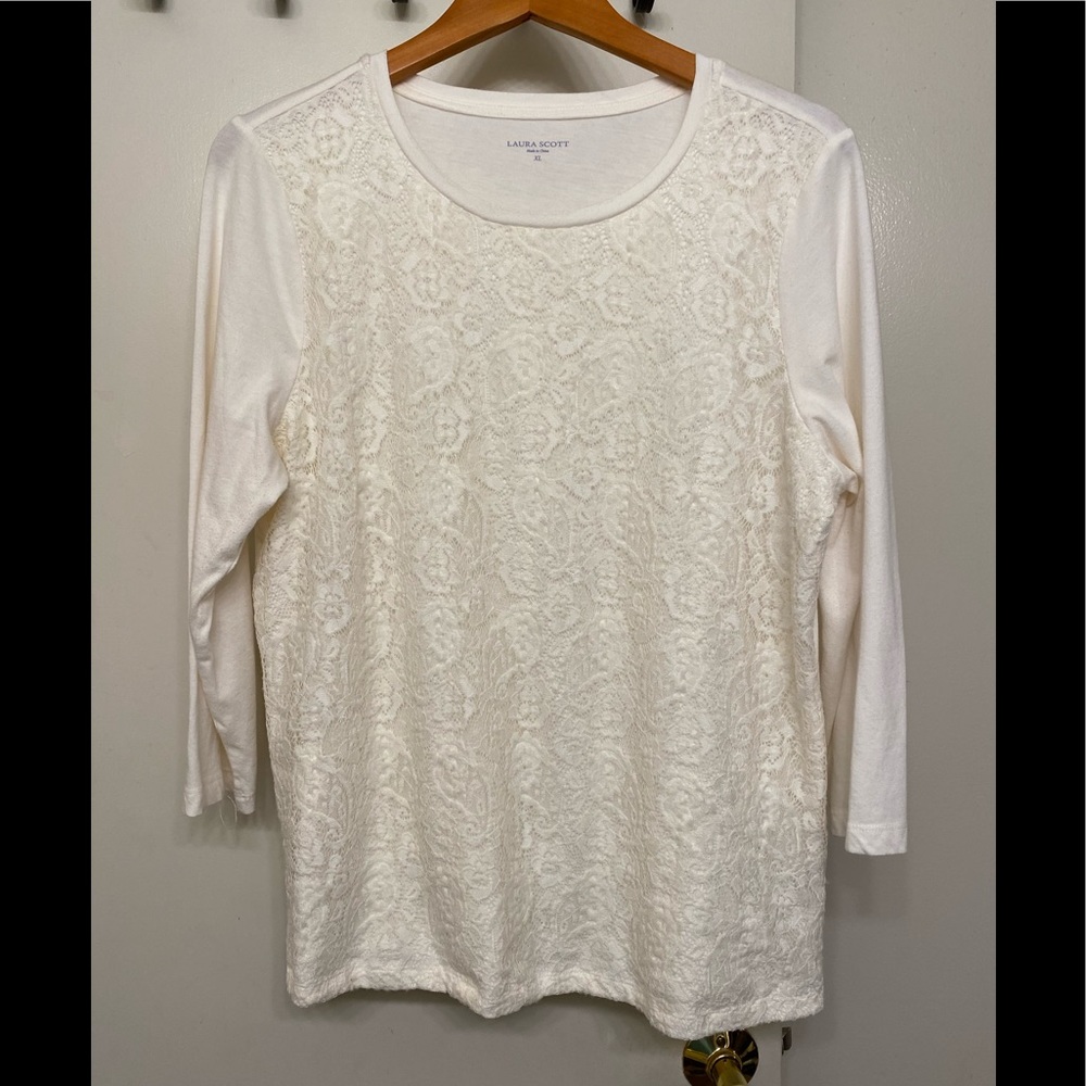 Laura Scott women’s top size XL